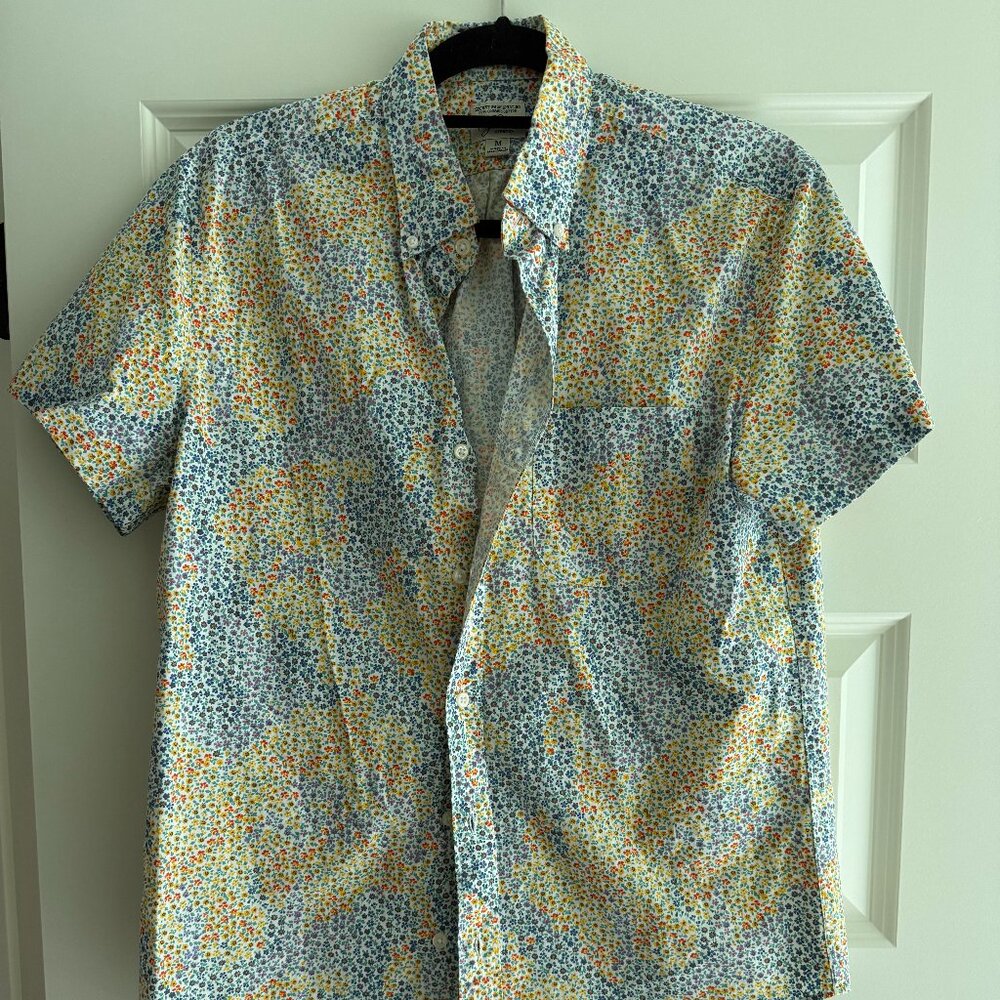 J.Crew Secret Wash Short-Sleeve Button-Down Casual Shirt - Size Medium